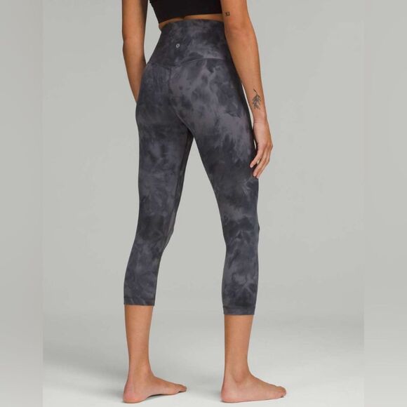 Lululemon Align High Rise Crop Diamond Dye Pitch Grey Size 8 - Picture 2 of 5